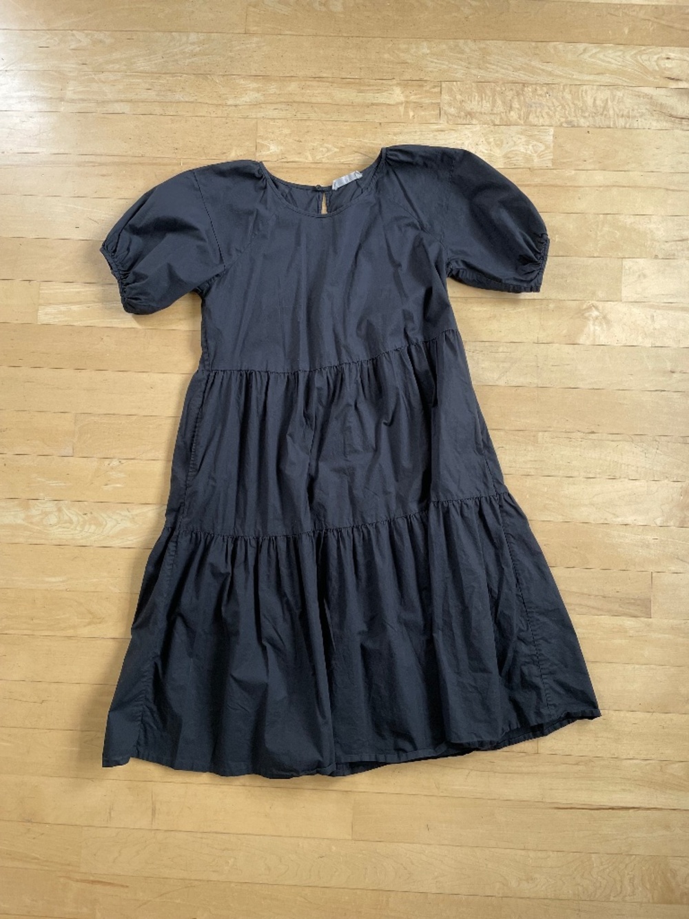 Everlane Black Tiered Midi Dress Size 4